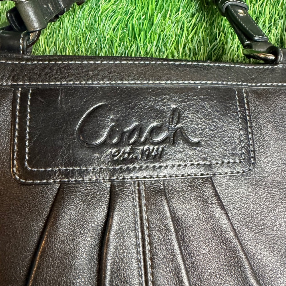 Coach Parker Pleated Tote Black Leather Shoulder Bag F13759 - Picture 4 of 9
